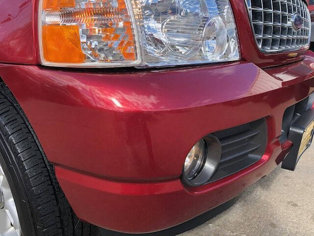 2004 Ford Explorer XLT