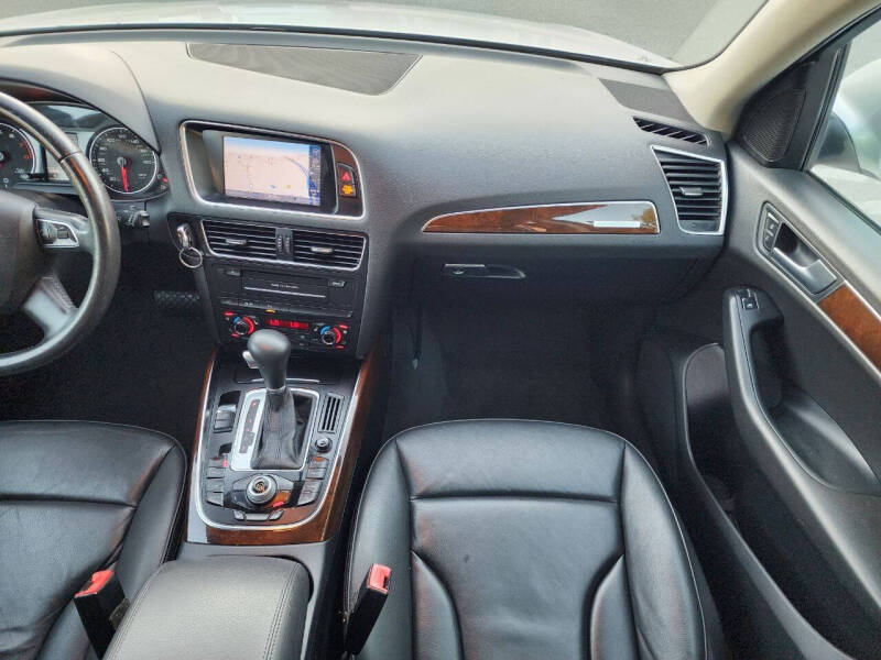 2012 Audi Q5 2.0T quattro Premium Plus