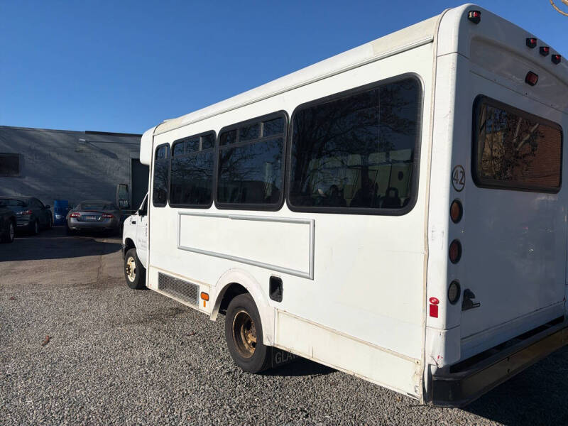 2017 Ford E-Series E-350 SD