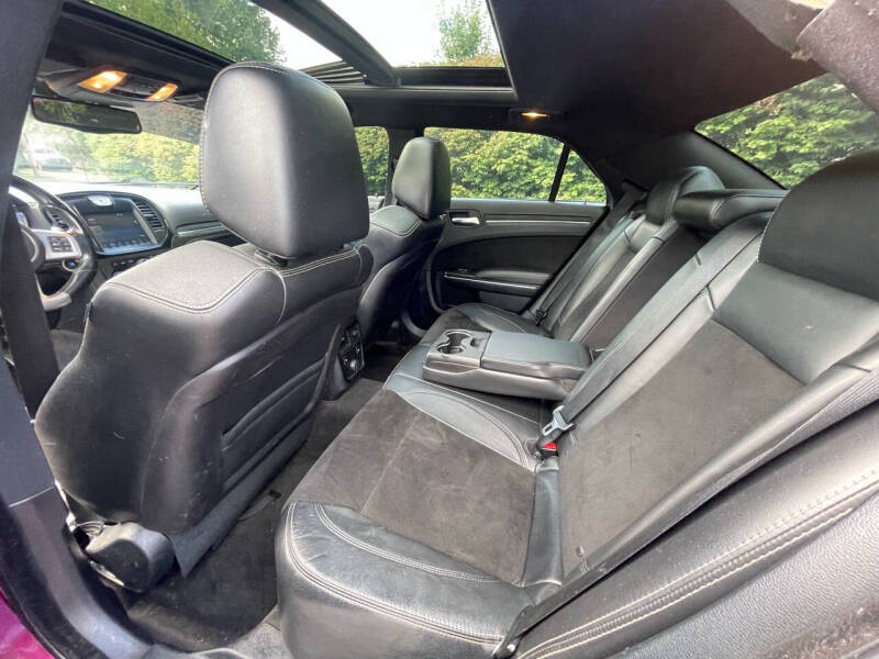 2012 Chrysler 300 SRT8