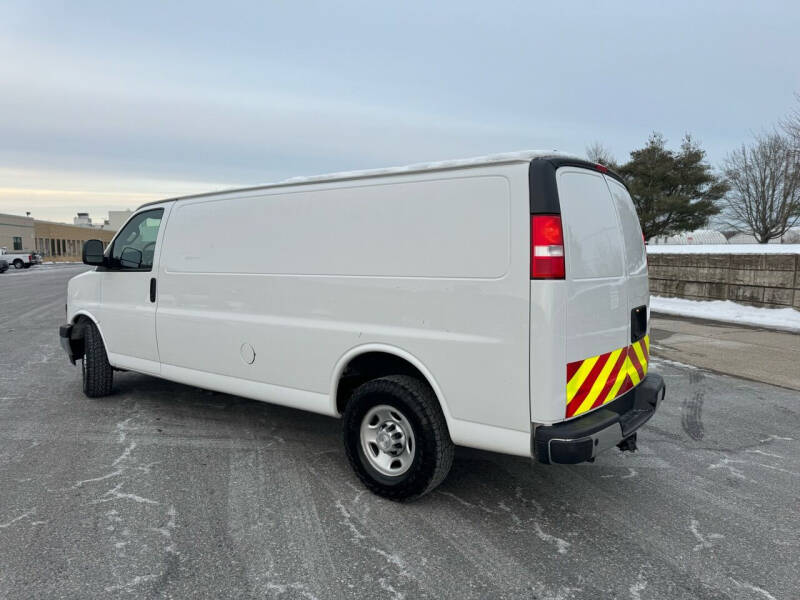 2019 Chevrolet Express 2500