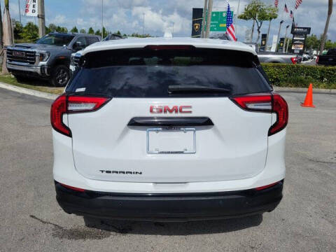 2023 GMC Terrain SLE