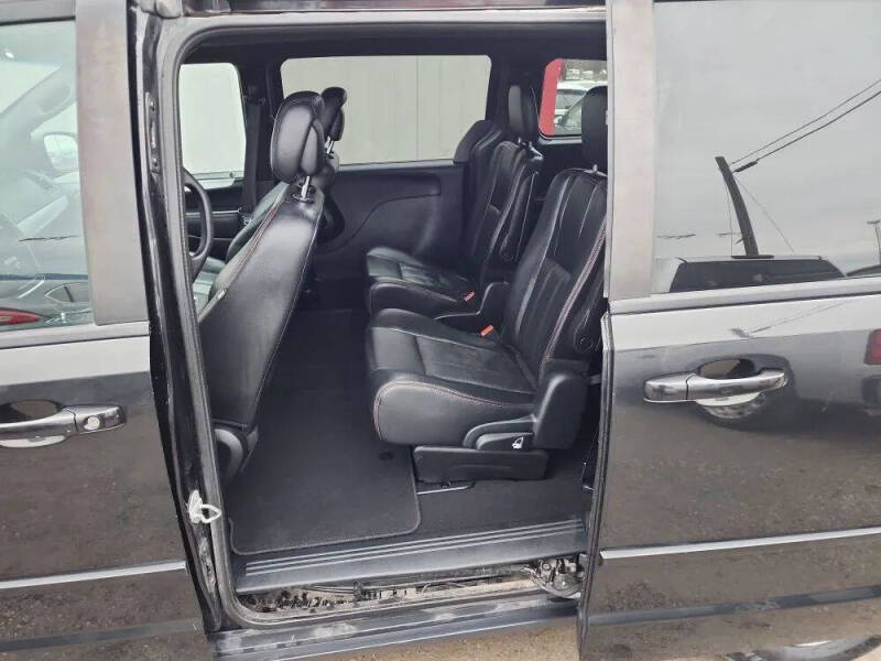 2016 Dodge Grand Caravan R/T