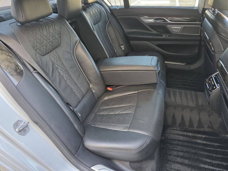 2019 BMW 7 Series 750i