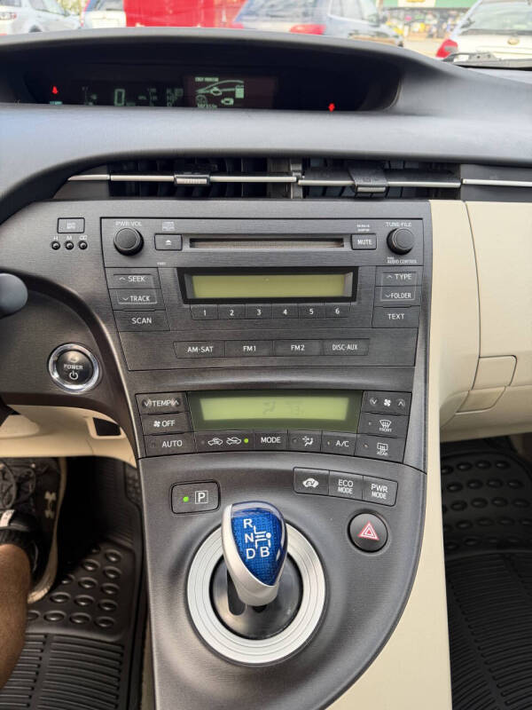 2011 Toyota Prius Two