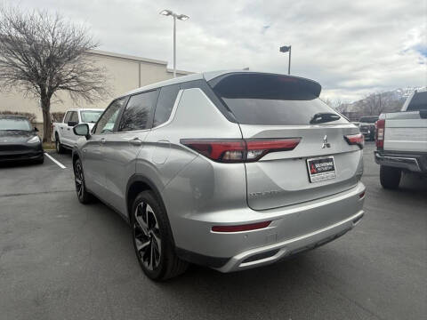 2024 Mitsubishi Outlander PHEV SE