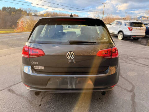 2017 Volkswagen Golf GTI S