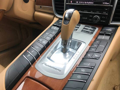 2011 Porsche Panamera 4