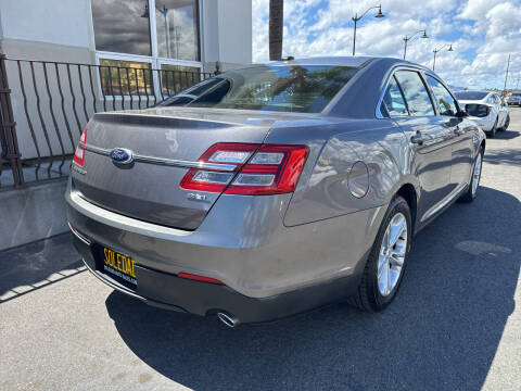 2013 Ford Taurus SEL
