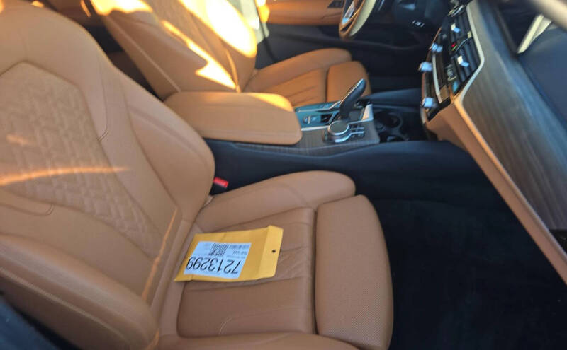 2022 BMW 5 Series 530e xDrive