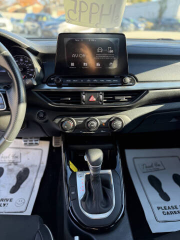 2020 Kia Forte GT Line