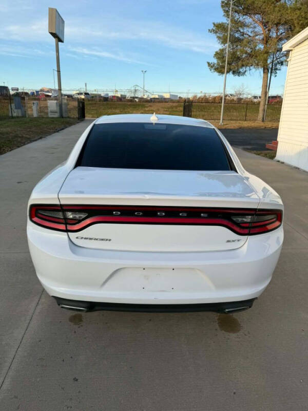 2015 Dodge Charger SXT