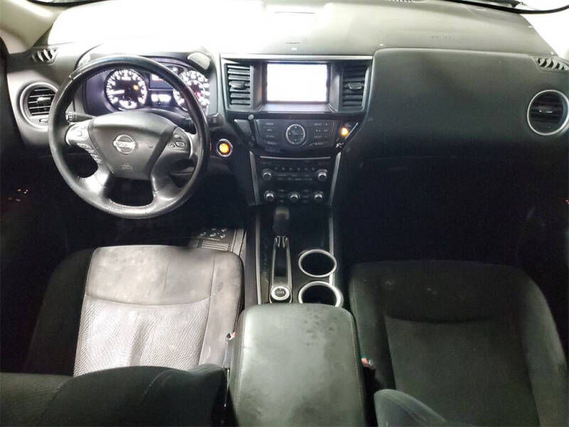 2013 Nissan Pathfinder SV