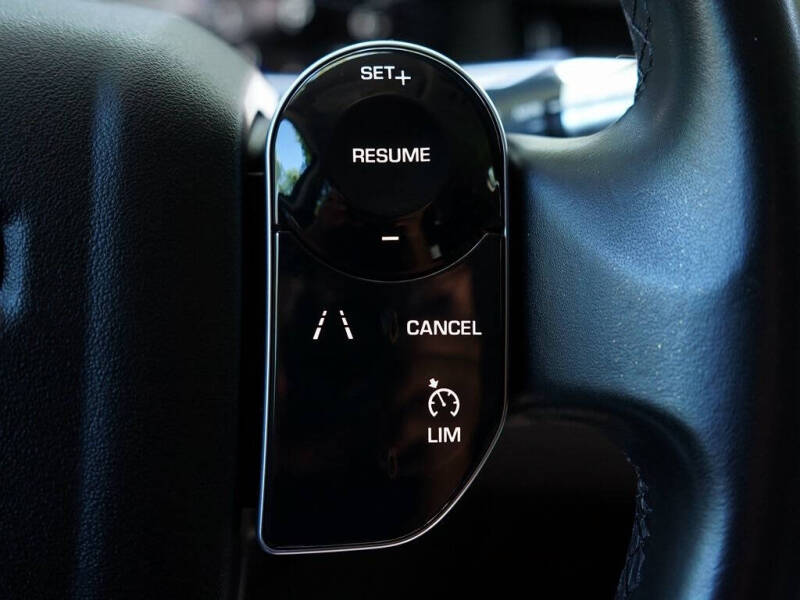 2020 Land Rover Range Rover Evoque SE