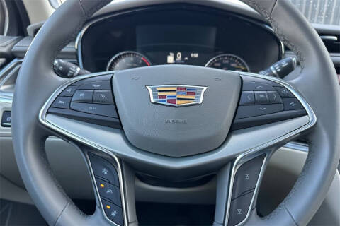 2025 Cadillac XT5 Premium Luxury