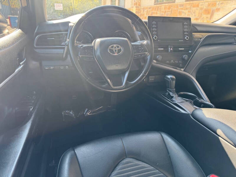 2021 Toyota Camry SE