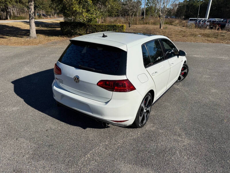 2017 Volkswagen Golf GTI Sport