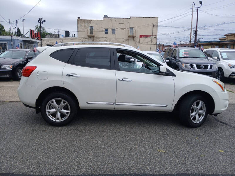 2011 Nissan Rogue SV