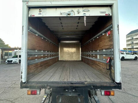 2009 Isuzu NPR