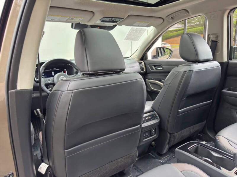 2024 Nissan Pathfinder Platinum