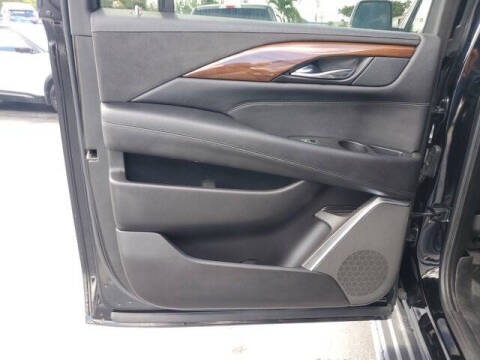 2020 Cadillac Escalade ESV Luxury