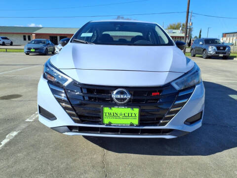 2025 Nissan Versa SR
