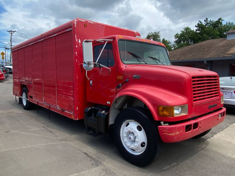 2000 International 4900