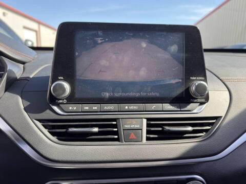 2022 Nissan Altima 2.5 SR