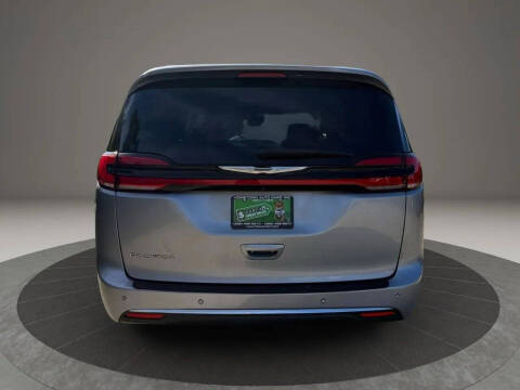 2021 Chrysler Pacifica Touring L