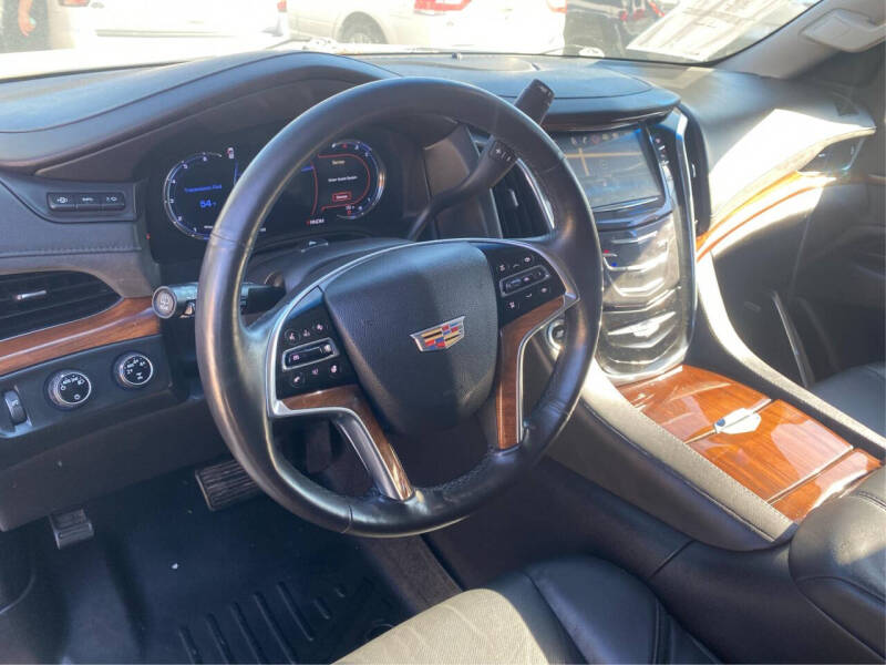 2016 Cadillac Escalade ESV Luxury Collection