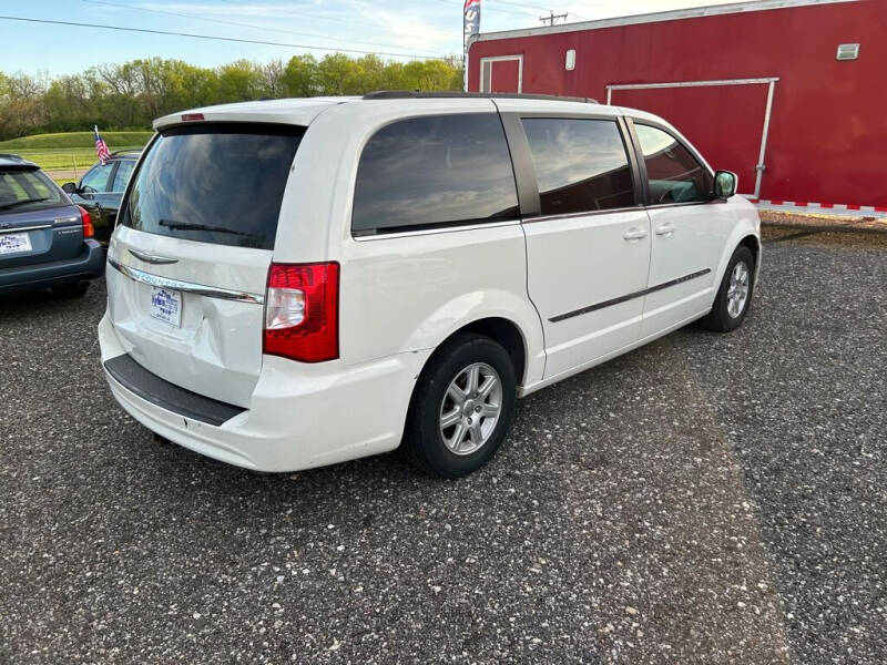 2012 Chrysler Town and Country Touring