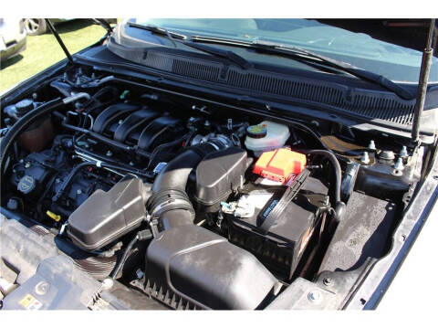 2014 Ford Taurus SE