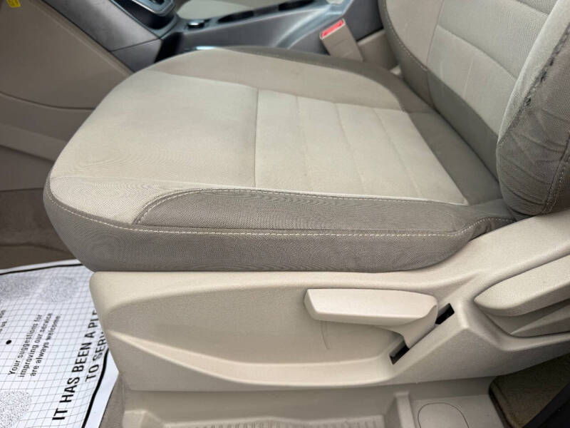 2013 Ford C-MAX Hybrid SE