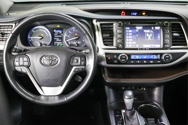 2017 Toyota Highlander Hybrid Limited Platinum
