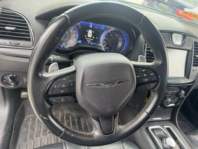 2016 Chrysler 300