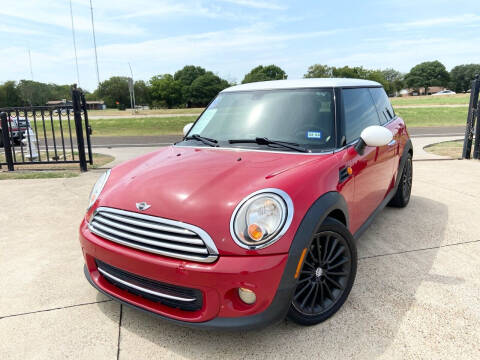 2012 MINI Cooper Hardtop for sale at Texas Luxury Auto in Cedar Hill TX