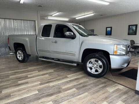 2011 Chevrolet Silverado 1500 for sale at FAIRLANE CAR CO. in Parma OH