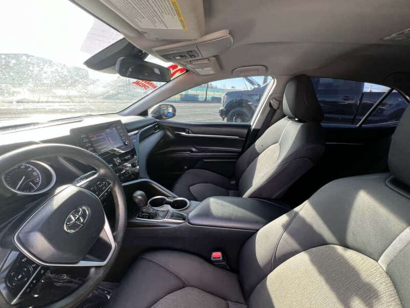 2022 Toyota Camry LE