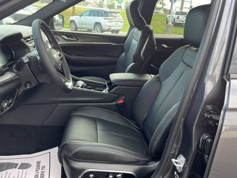 2025 Jeep Grand Cherokee Overland