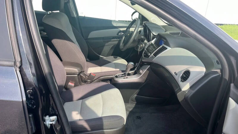 2013 Chevrolet Cruze LS Auto