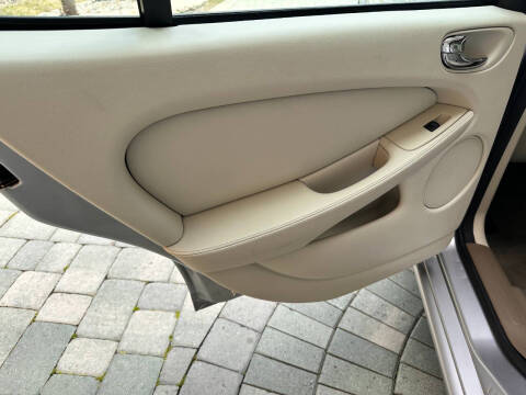 2003 Jaguar X-Type 2.5