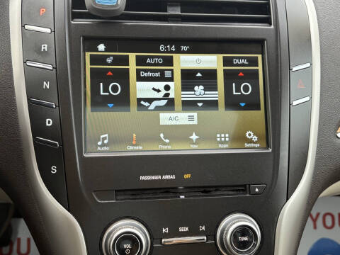 2016 Lincoln MKC Select