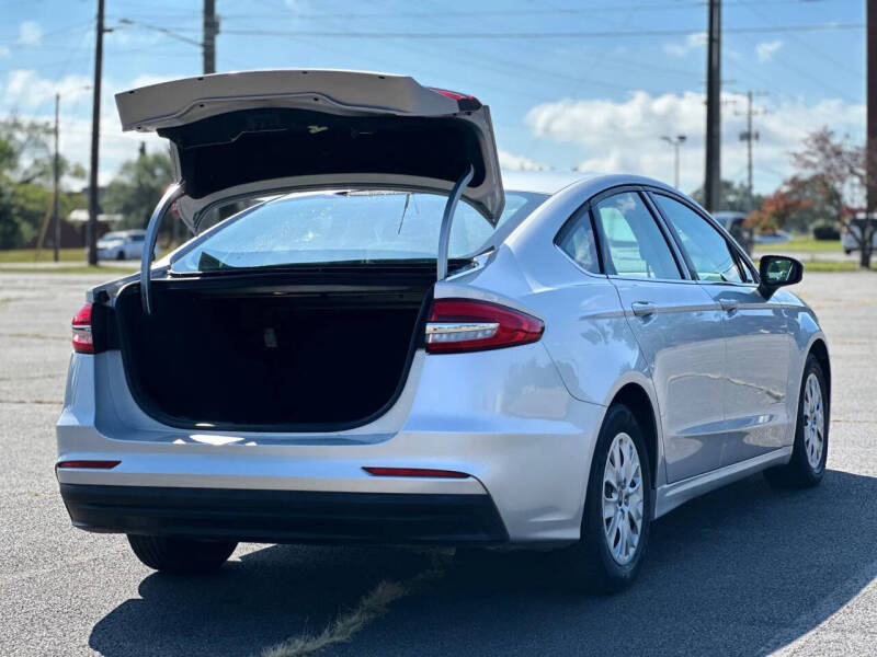 2019 Ford Fusion S