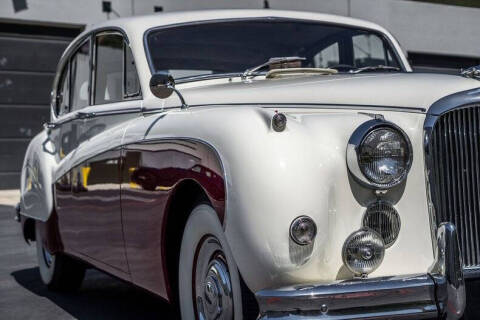1959 Jaguar Mark IX