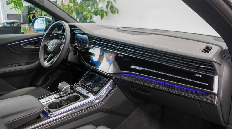 2023 Audi SQ8 4.0T quattro Premium Plus