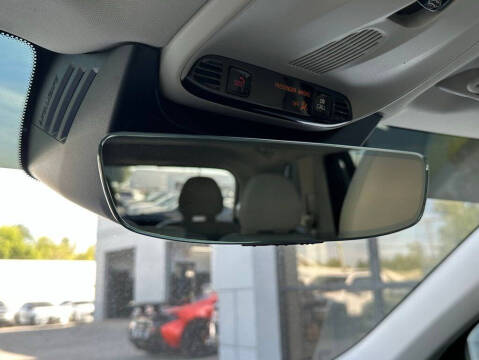 2022 Volvo XC90 T6 Momentum 7-Passenger