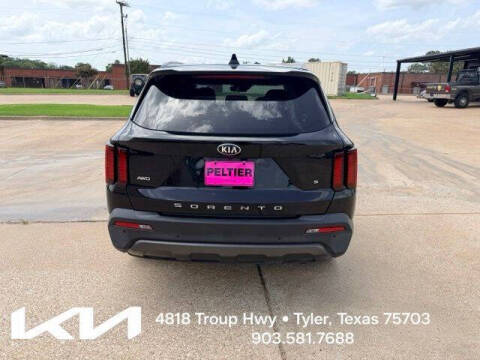 2021 Kia Sorento S