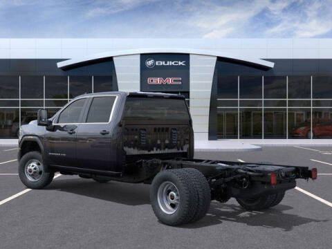 2025 GMC Sierra 3500HD CC Pro