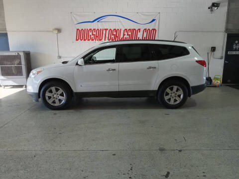 2010 Chevrolet Traverse for sale at DOUG'S AUTO SALES INC in Pleasant View TN