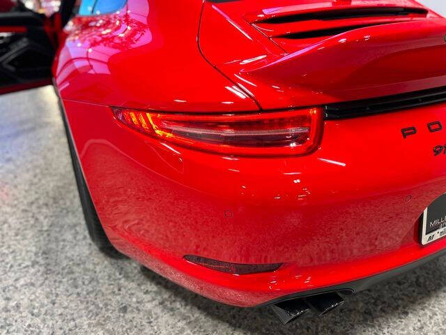 2015 Porsche 911 Carrera GTS